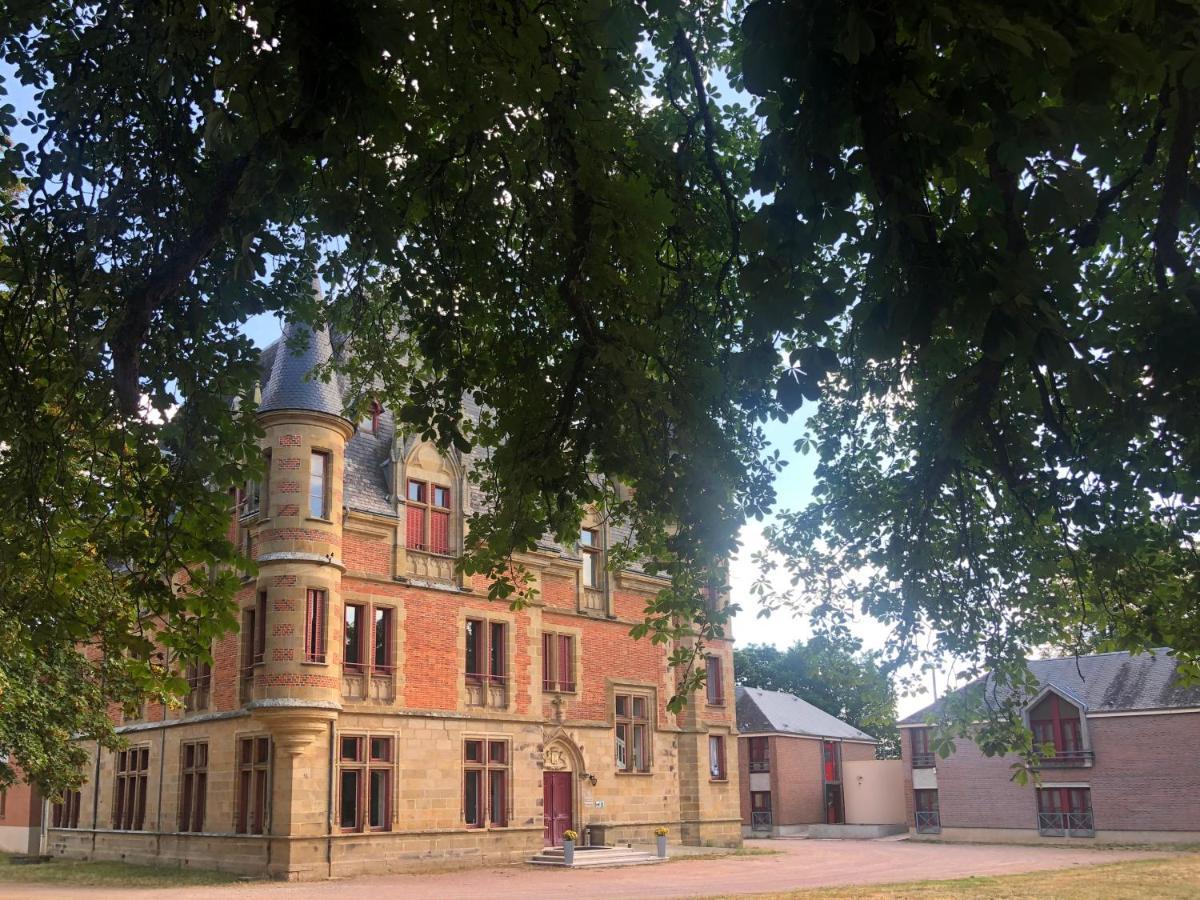 Chateau De Petit Bois Cosne-d'Allier Bagian luar foto